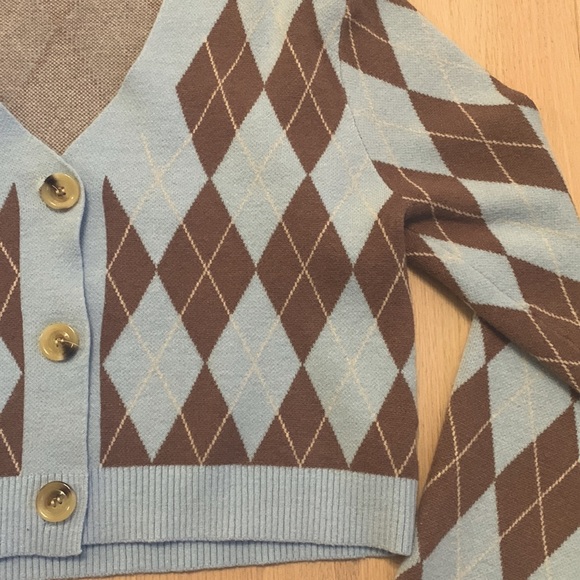 Cute Blue and Brown Checkered Button up - Picture 2 of 3